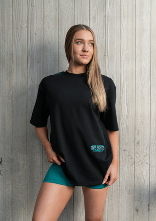 THE CHECK-IN TEE | BLACK / GREEN